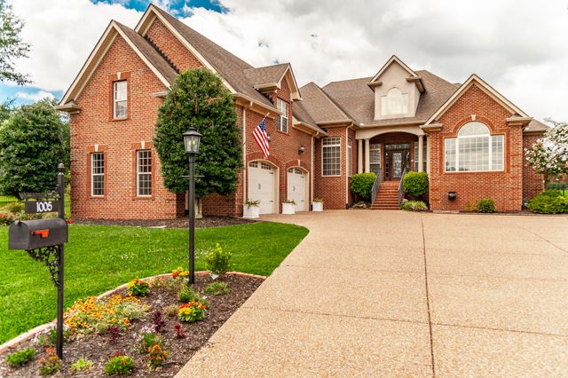 1005 Scarlet Ct, Hendersonville, TN 37075