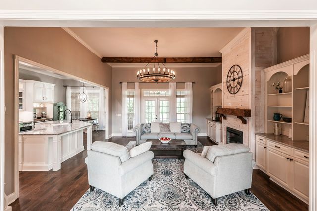 1005 Scarlet Ct, Hendersonville, TN 37075