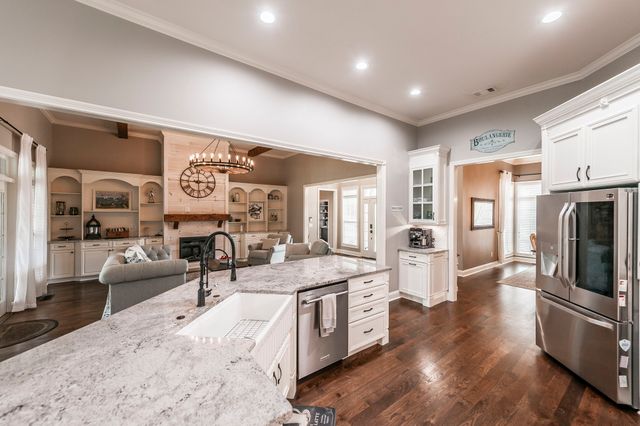 1005 Scarlet Ct, Hendersonville, TN 37075