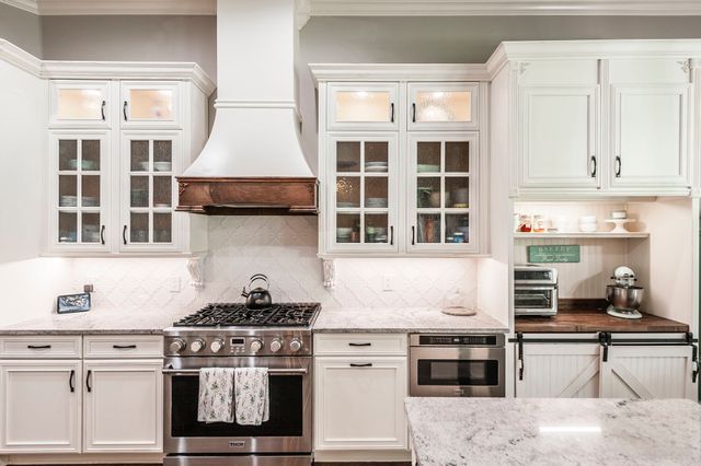 1005 Scarlet Ct, Hendersonville, TN 37075