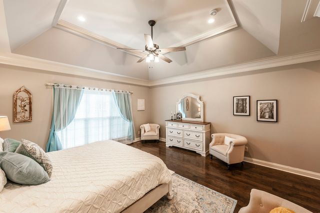 1005 Scarlet Ct, Hendersonville, TN 37075