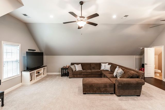 1005 Scarlet Ct, Hendersonville, TN 37075