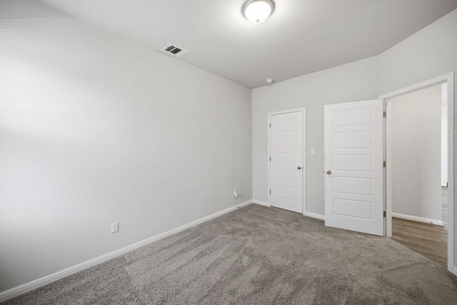 104 Ladolia LN, San Marcos, TX 78666