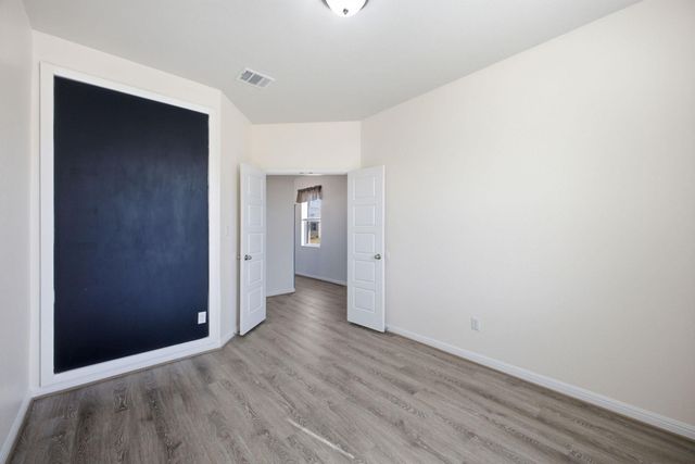 104 Ladolia LN, San Marcos, TX 78666