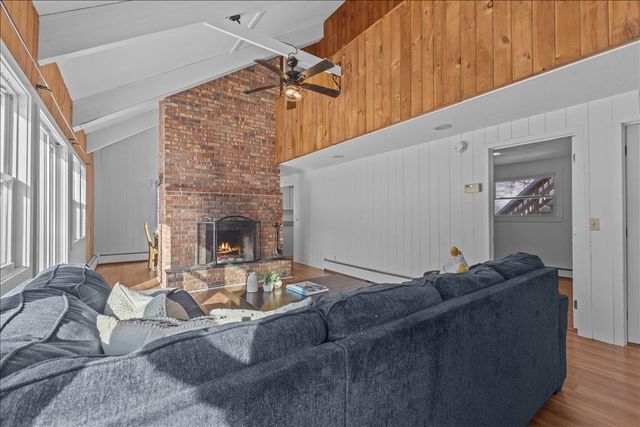 1324 Nebraska Valley Road, Stowe, VT 05672