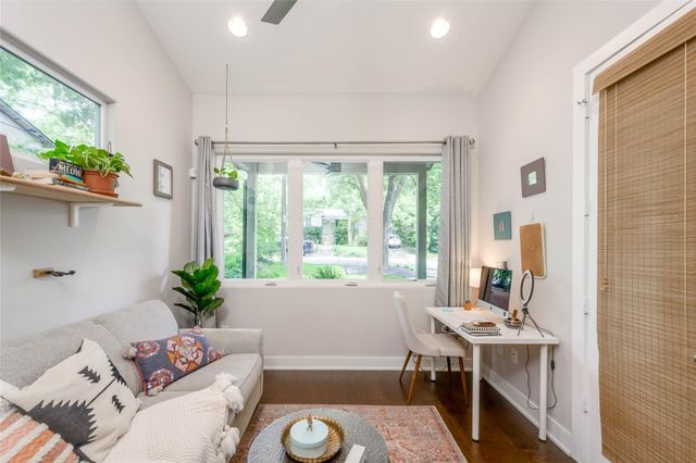 2113 Glendale PL, Austin, TX 78704