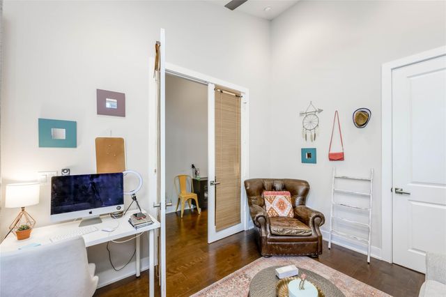 2113 Glendale PL, Austin, TX 78704