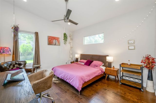 2113 Glendale PL, Austin, TX 78704