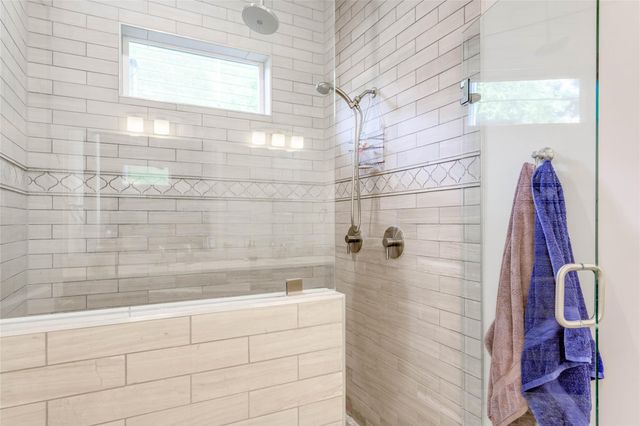 2113 Glendale PL, Austin, TX 78704