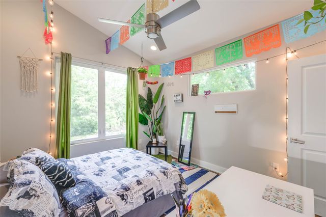 2113 Glendale PL, Austin, TX 78704
