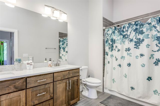 2113 Glendale PL, Austin, TX 78704