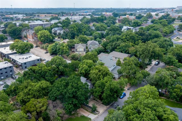 2113 Glendale PL, Austin, TX 78704