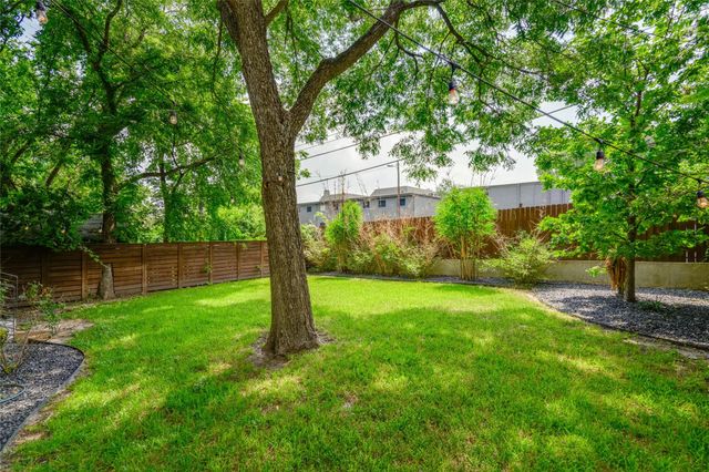 2113 Glendale PL, Austin, TX 78704