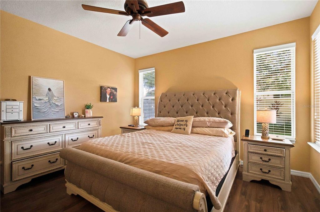 Image 23 of property listing at 6733 45TH TERRACE E, Bradenton, FL 34203