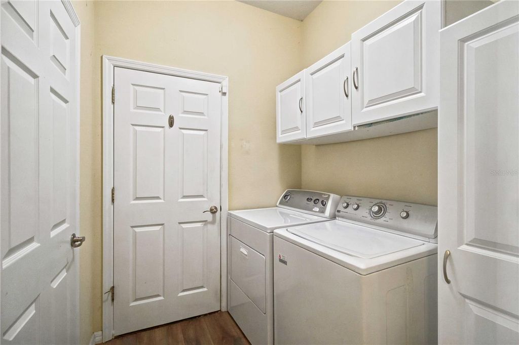 Image 26 of property listing at 6733 45TH TERRACE E, Bradenton, FL 34203