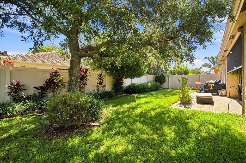 Image 34 of property listing at 6733 45TH TERRACE E, Bradenton, FL 34203