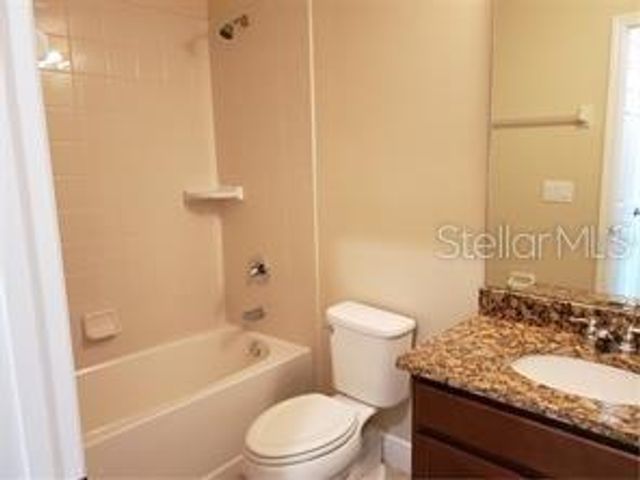 8085 GLENLLOYD AVENUE, Winter Garden, FL 34787