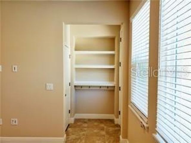 8085 GLENLLOYD AVENUE, Winter Garden, FL 34787