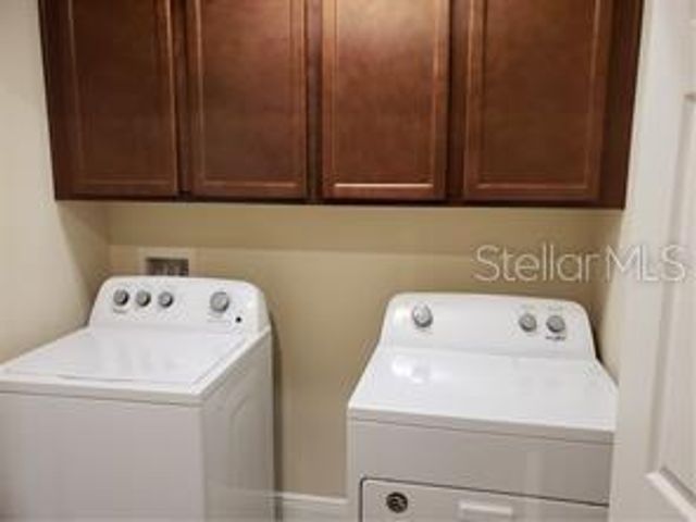 8085 GLENLLOYD AVENUE, Winter Garden, FL 34787