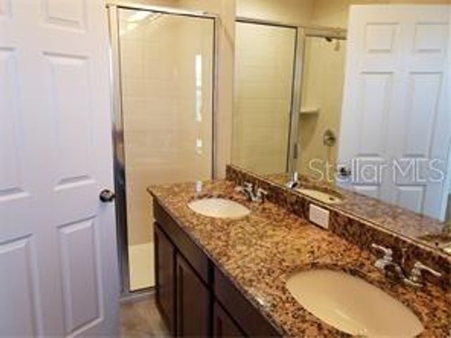 8085 GLENLLOYD AVENUE, Winter Garden, FL 34787