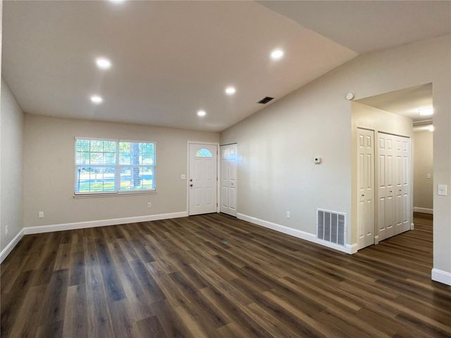 18 MIDWAY COURT, Ocala, FL 34472