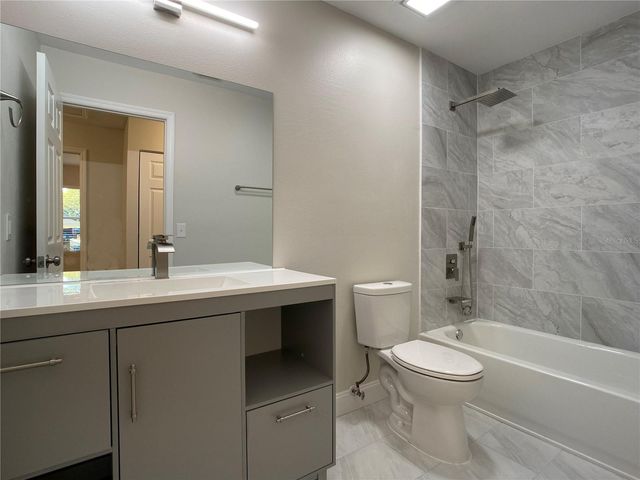 18 MIDWAY COURT, Ocala, FL 34472