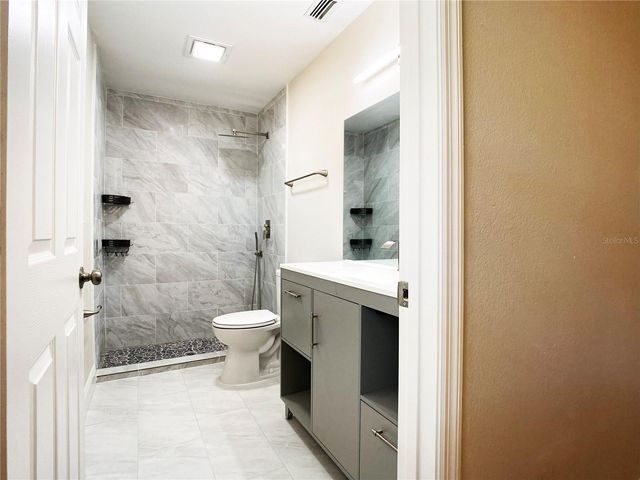 18 MIDWAY COURT, Ocala, FL 34472