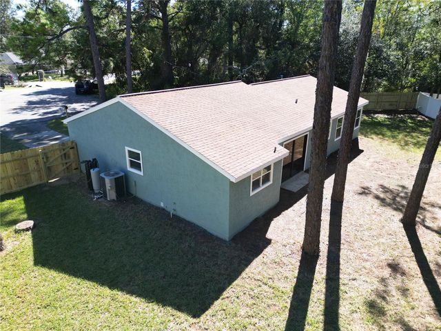 18 MIDWAY COURT, Ocala, FL 34472