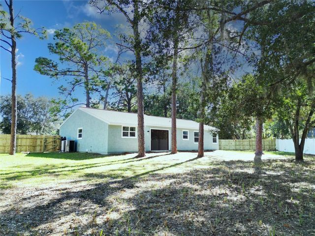 18 MIDWAY COURT, Ocala, FL 34472