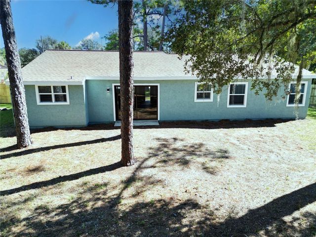 18 MIDWAY COURT, Ocala, FL 34472