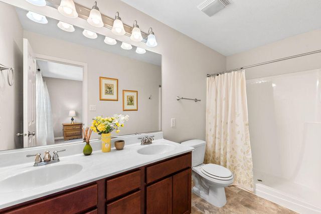 13628 Golden Grove Avenue, St. John, IN 46311