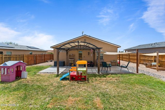 456 Reizen Drive, Morristown, AZ 85342