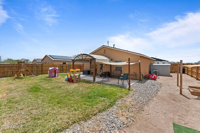 456 Reizen Drive, Morristown, AZ 85342