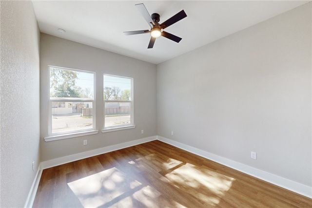 1313 Rollins Avenue, Bryan, TX 77803