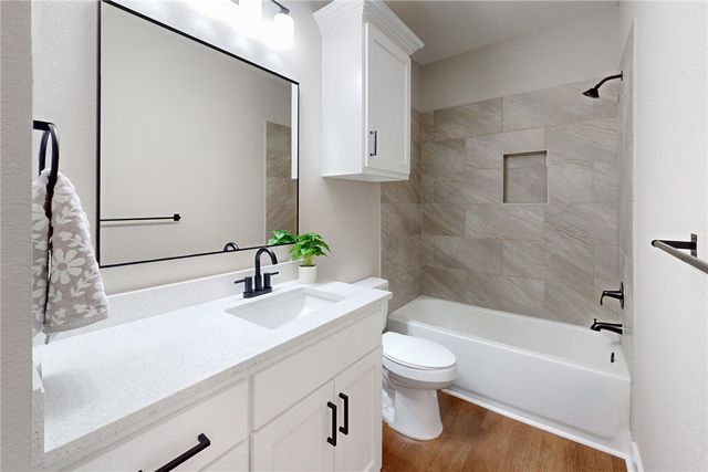 1313 Rollins Avenue, Bryan, TX 77803