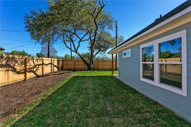 1313 Rollins Avenue, Bryan, TX 77803