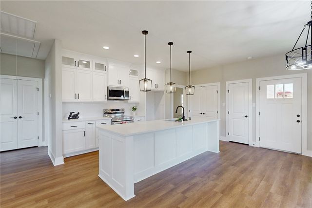 1313 Rollins Avenue, Bryan, TX 77803