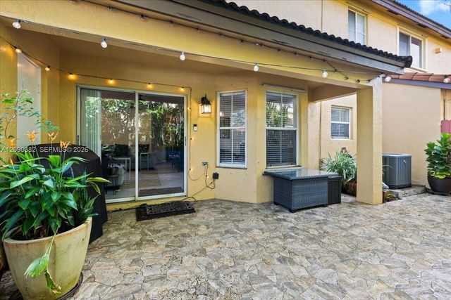 195 Sable Palm Way, Davie, FL 33325