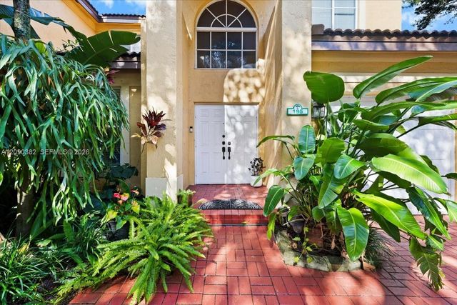 195 Sable Palm Way, Davie, FL 33325