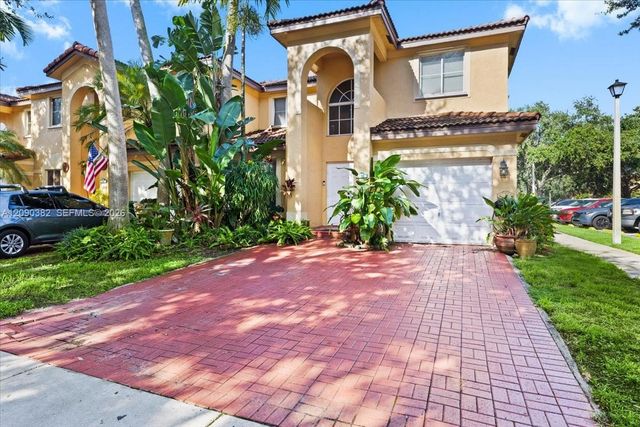 195 Sable Palm Way, Davie, FL 33325