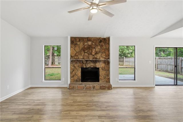 8132 Creekstone Court, Riverdale, GA 30274