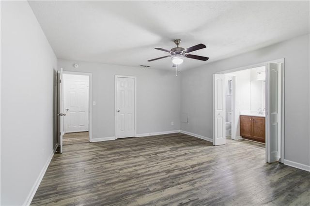 8132 Creekstone Court, Riverdale, GA 30274