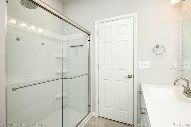 420 Dorchester Drive, Howell, MI 48855