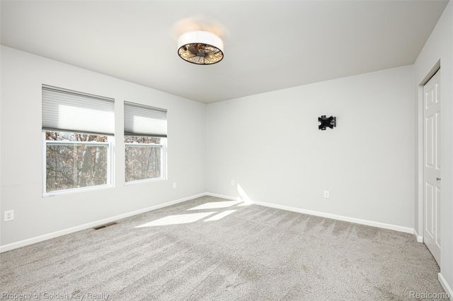 420 Dorchester Drive, Howell, MI 48855