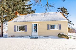 6107 Shawnee Road, Wheatfield, NY 14132