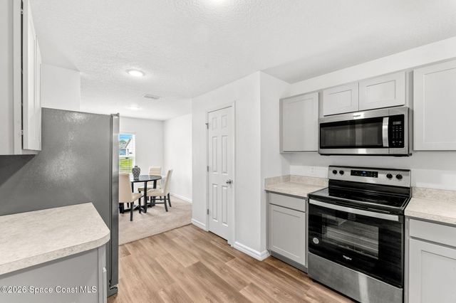281 Sarah Road SW, Palm Bay, FL 32908