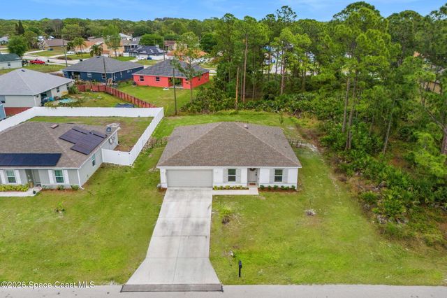 281 Sarah Road SW, Palm Bay, FL 32908