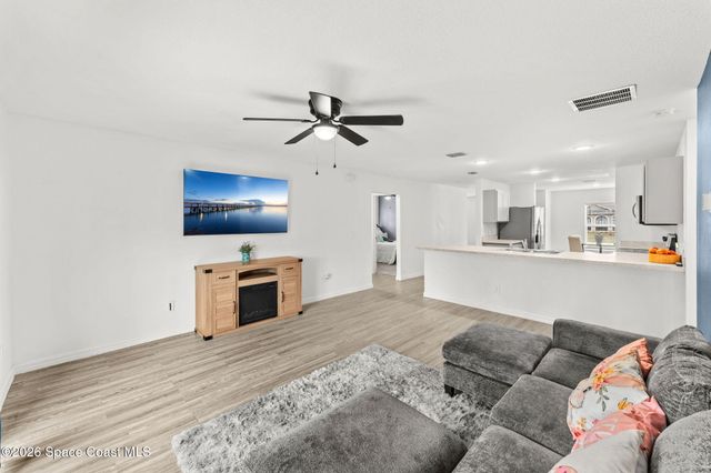 281 Sarah Road SW, Palm Bay, FL 32908