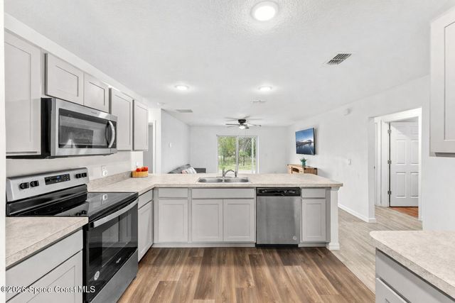281 Sarah Road SW, Palm Bay, FL 32908