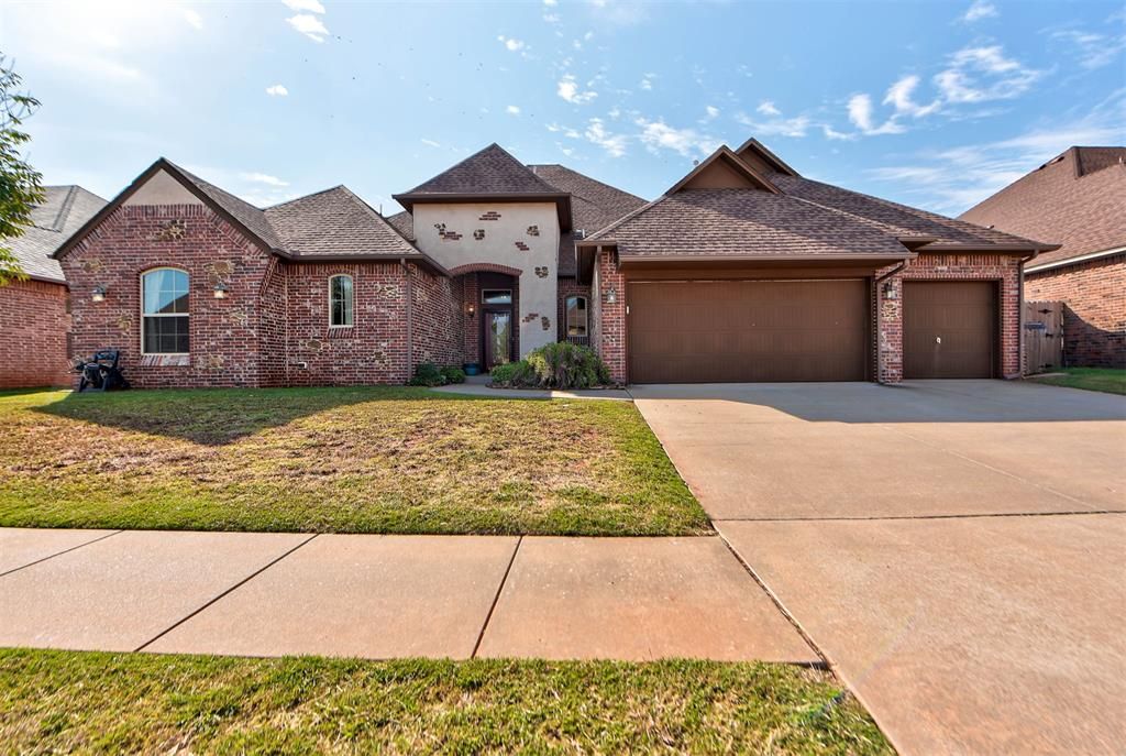 9316 NW 134TH Terrace, Yukon, OK 73099